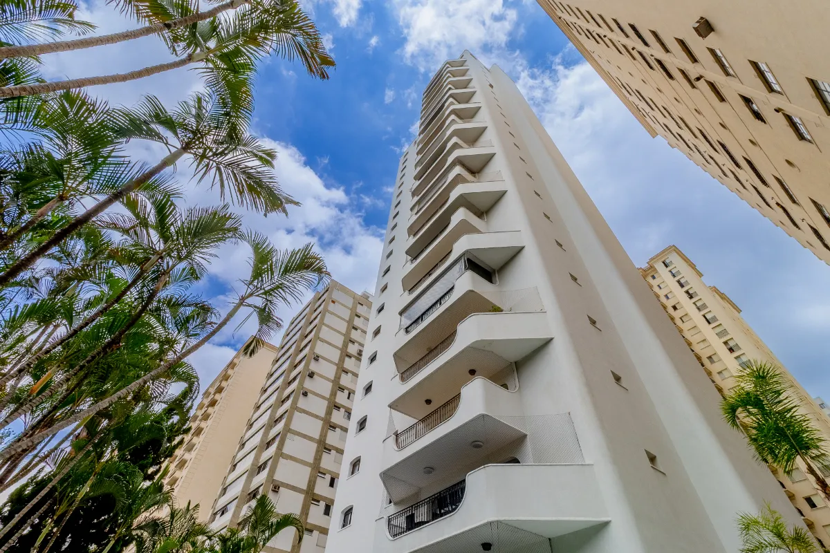 Apartamento para venda em Higienópolis com 4 quartos, sendo 2 suítes, 310m²