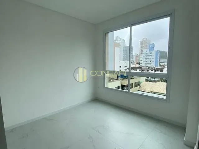 Apartamento com 142m² 3 quartos e 4 banheiros, à venda, no bairro Centro em Itapema