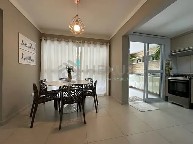 Apartamento 2 quartos e 2 banheiros, para alugar, no bairro Enseada em Guarujá