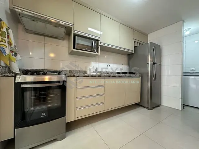 Apartamento 2 quartos e 2 banheiros, para alugar, no bairro Enseada em Guarujá