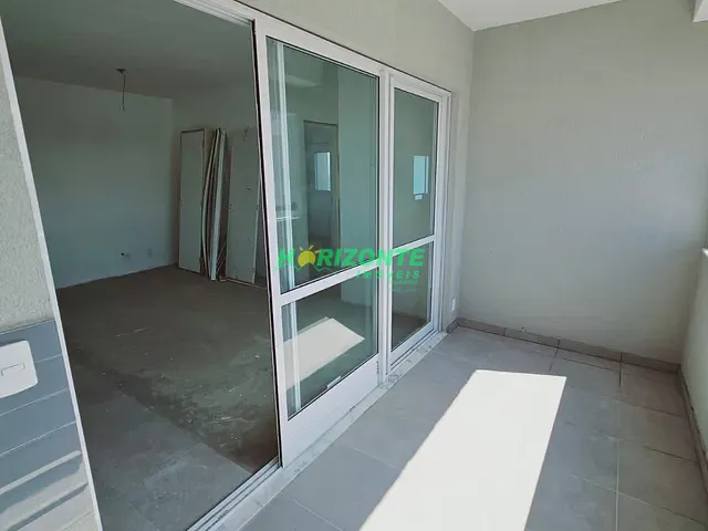 Apartamento com 71m² 3 quartos e 2 banheiros, à venda, no bairro Vila Industrial em São José dos Campos