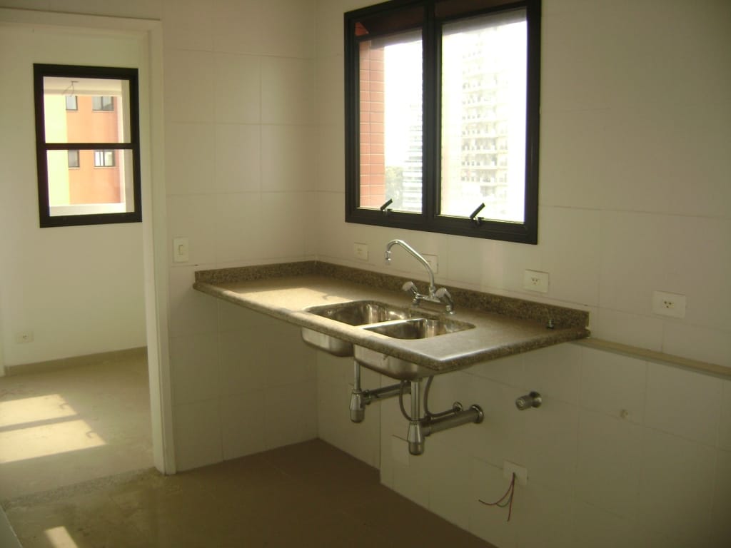 Apartamento à venda e aluguel com 3 quartos, 160m² - Foto 9