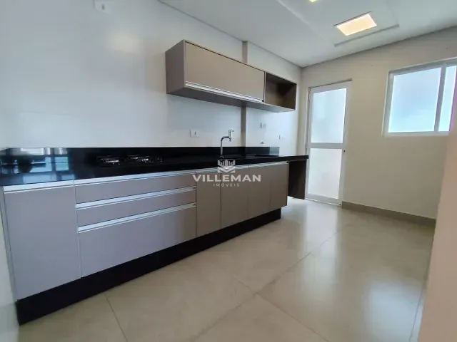 Apartamento com 89m² 2 quartos e 2 banheiros, para alugar, no bairro Zona 07 em Maringá