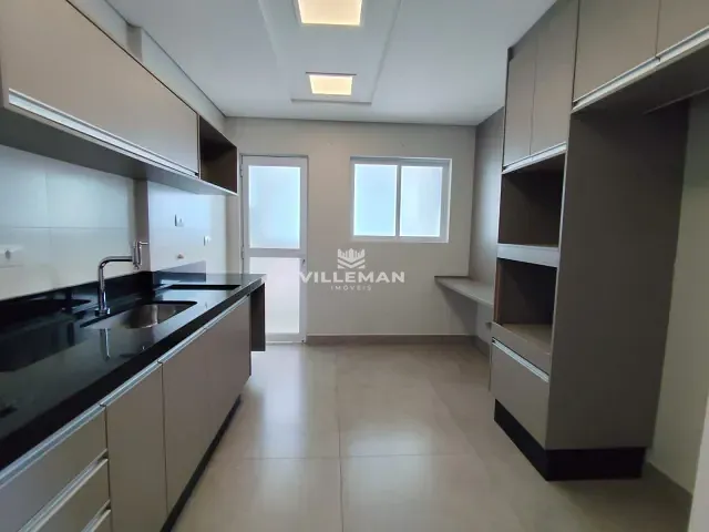 Apartamento com 89m² 2 quartos e 2 banheiros, para alugar, no bairro Zona 07 em Maringá