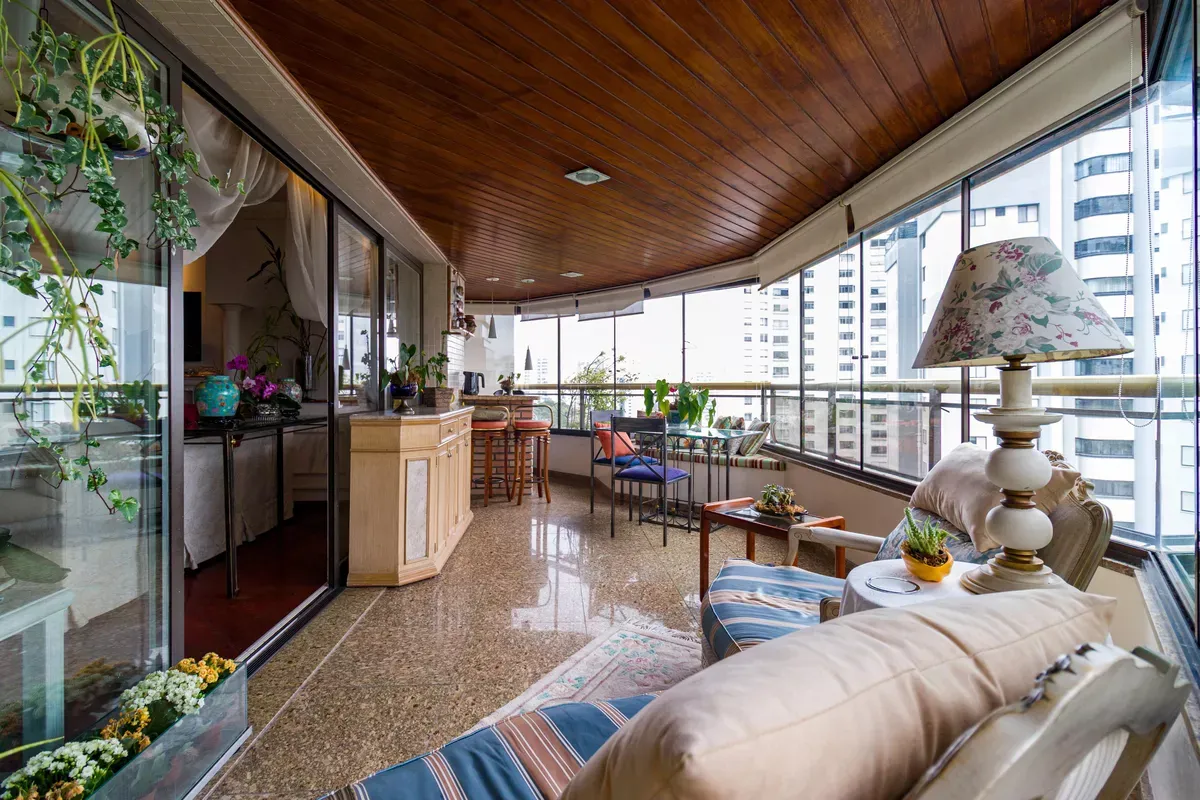 Apartamento para venda em Vila Suzana com 4 quartos, sendo 4 suítes, 266m²