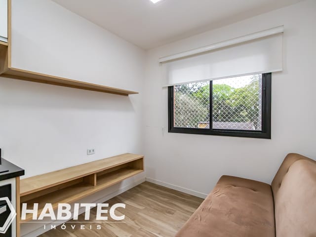 Apartamento 1 quarto e 1 banheiro, para alugar, no bairro Mercês em Curitiba