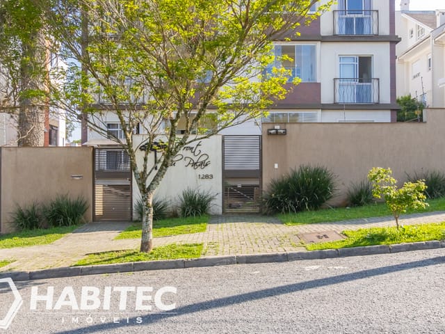 Apartamento 2 quartos e 2 banheiros, para alugar, no bairro Alto da Rua XV em Curitiba