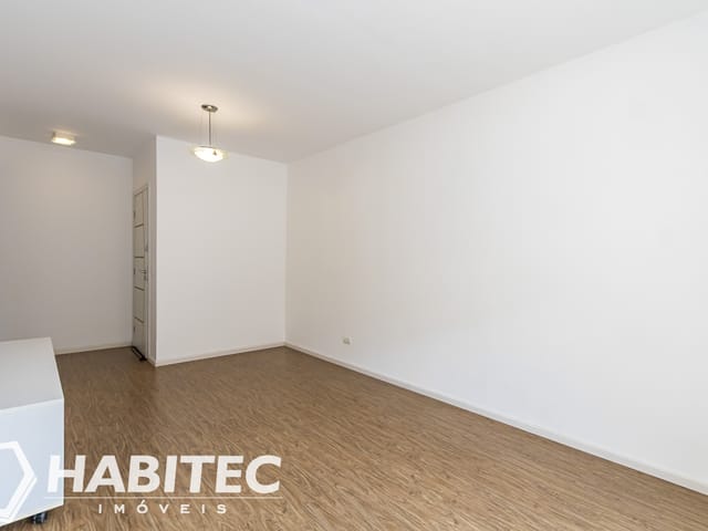 Apartamento 2 quartos e 2 banheiros, para alugar, no bairro Alto da Rua XV em Curitiba