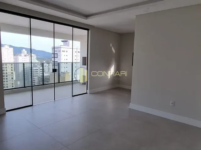 Apartamento com 250m² 3 quartos e 4 banheiros, à venda, no bairro Meia Praia em Itapema