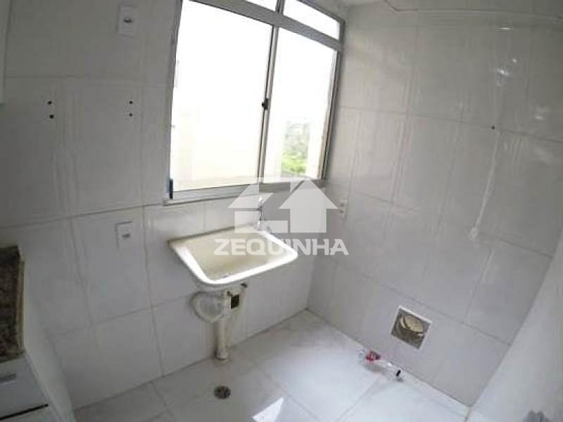 Apartamento para alugar com 2 quartos, 42m² - Foto 6