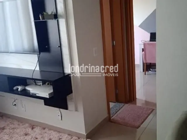 Apartamento 2 quartos e 1 banheiro, à venda, no bairro Conjunto Vivi Xavier em Londrina