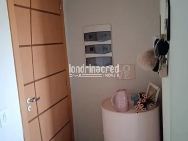 Apartamento 2 quartos e 1 banheiro, à venda, no bairro Conjunto Vivi Xavier em Londrina