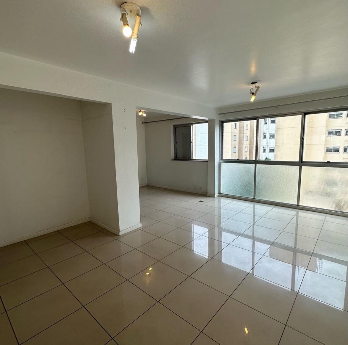 Foto do Apartamento-Apartamento tipo para venda em Paraisópolis com 2 quartos, sendo 1 suíte, 90m²