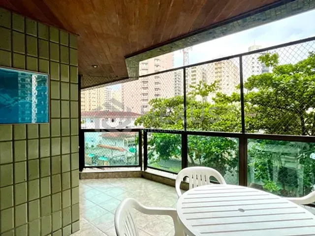 Apartamento 3 quartos e 3 banheiros, à venda ou para alugar, no bairro Pitangueiras em Guarujá
