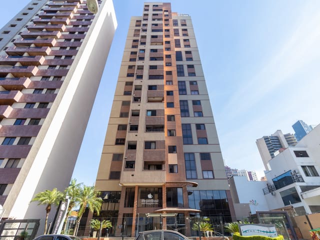 Apartamento 1 quarto e 2 banheiros, para alugar, no bairro Cabral em Curitiba