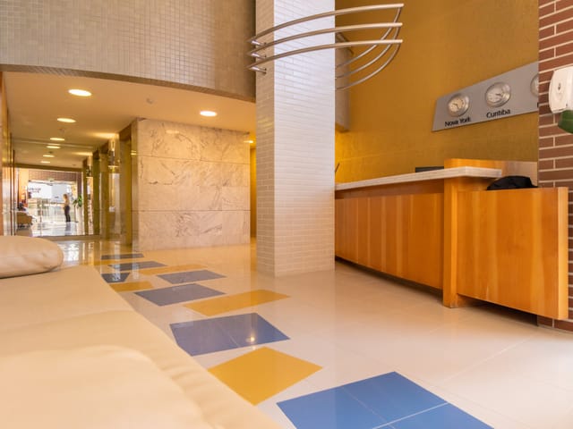 Apartamento 1 quarto e 2 banheiros, para alugar, no bairro Cabral em Curitiba