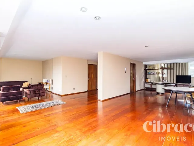 Apartamento 4 quartos e 4 banheiros, para alugar, no bairro Água Verde em Curitiba