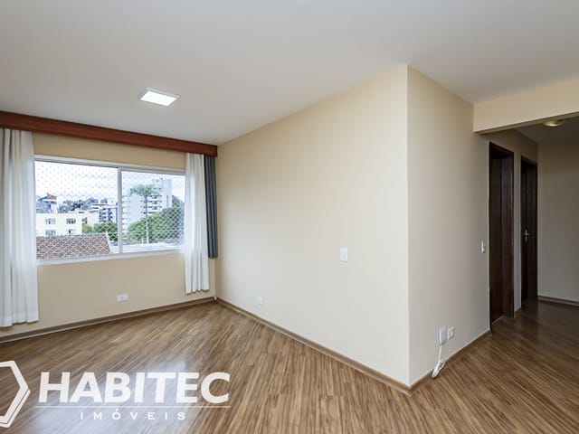 Apartamento 3 quartos e 2 banheiros, para alugar, no bairro Cabral em Curitiba