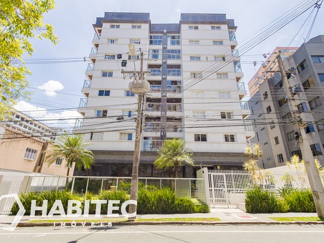 Apartamento para alugar, no bairro Centro em Curitiba