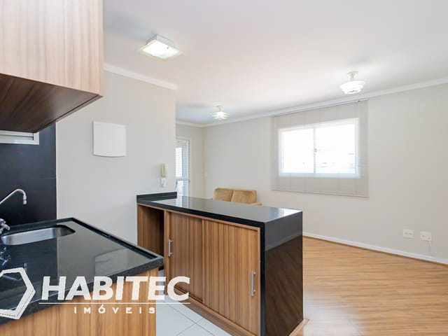 Apartamento para alugar, no bairro Centro em Curitiba