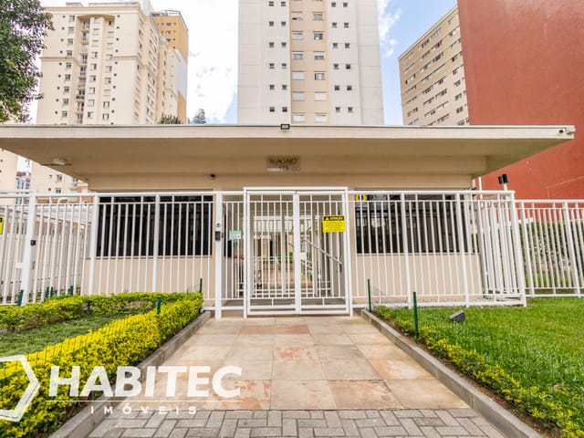 Apartamento 2 quartos e 2 banheiros, para alugar, no bairro Água Verde em Curitiba