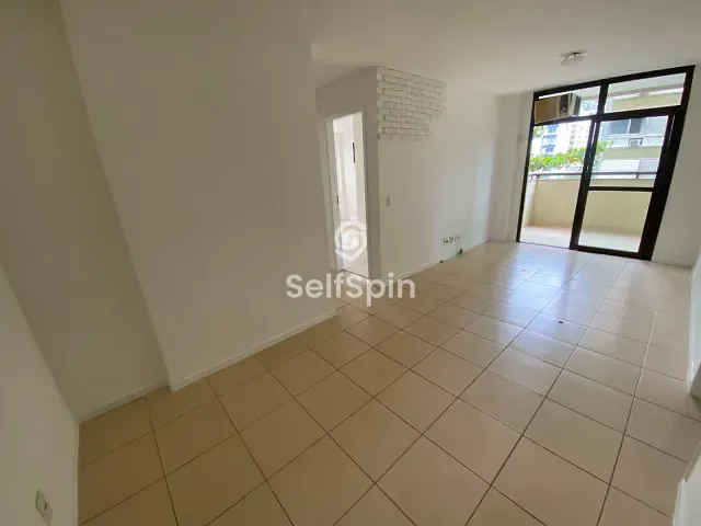 Apartamento com 70m² 2 quartos e 1 banheiro, para alugar, no bairro Icaraí em Niterói