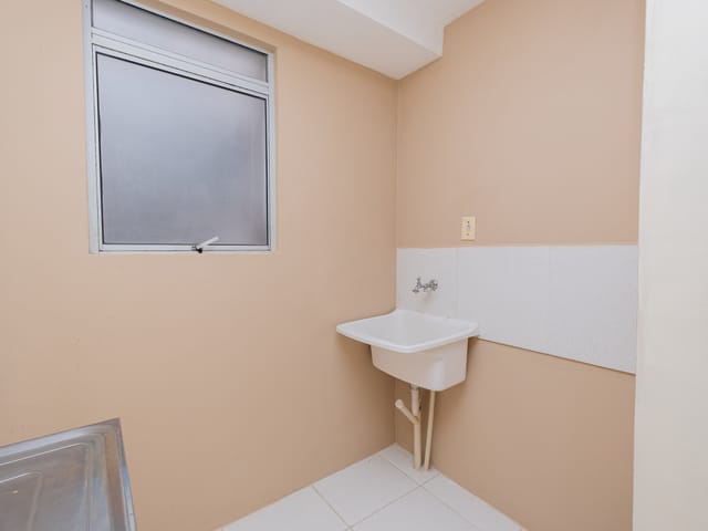 Apartamento com 55m² 2 quartos e 1 banheiro, para alugar, no bairro Três Vendas em Pelotas