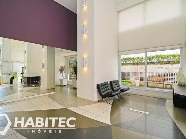 Apartamento 1 quarto e 1 banheiro, para alugar, no bairro Centro em Curitiba