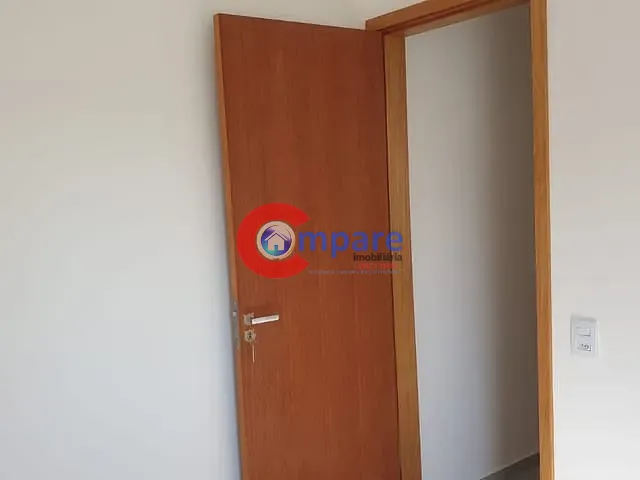 Apartamento 2 quartos e 1 banheiro, para alugar, no bairro Vila Iris em Guarulhos