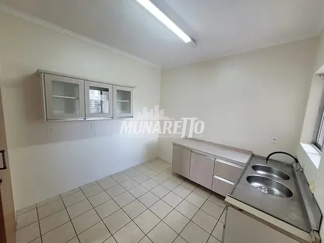 Apartamento com 90m² 3 quartos e 1 banheiro, à venda, no bairro Centro em Concórdia