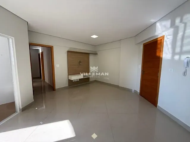 Apartamento com 175m² 3 quartos e 2 banheiros, à venda, no bairro Zona 07 em Maringá