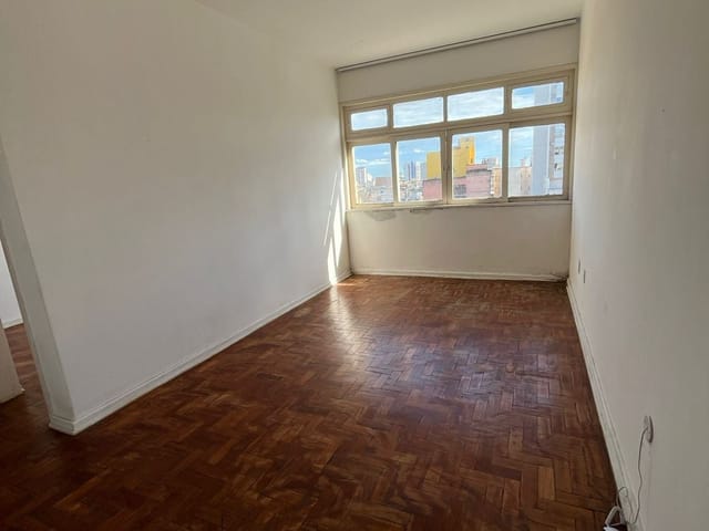 Apartamento 1 quarto e 1 banheiro, à venda ou para alugar, no bairro Centro em Campos dos Goytacazes