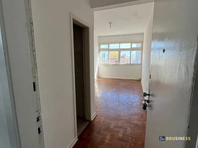 Apartamento 1 quarto e 1 banheiro, à venda ou para alugar, no bairro Centro em Campos dos Goytacazes