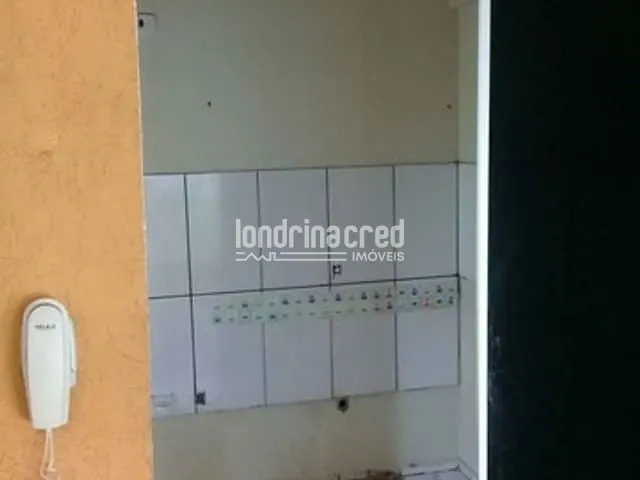 Apartamento 2 quartos e 1 banheiro, à venda, no bairro Jardim Ana Eliza em Cambé