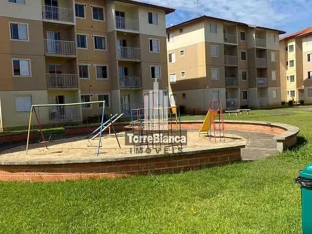 Apartamento 3 quartos e 1 banheiro, à venda, no bairro Uvaranas em Ponta Grossa