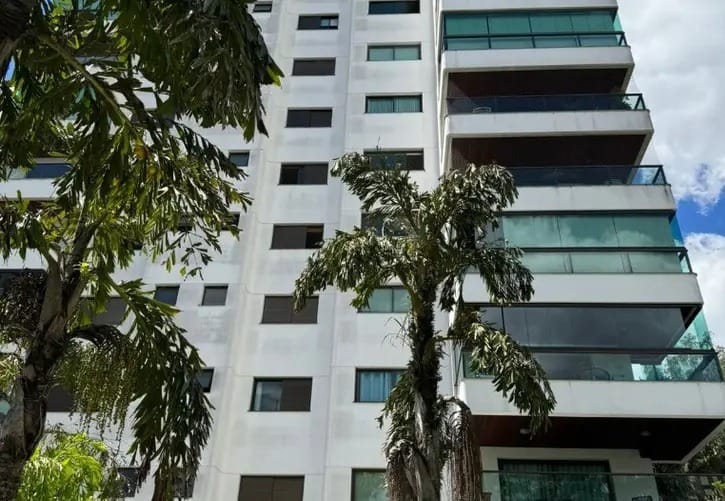 Foto do Apartamento-Apartamento tipo para venda em Vila Suzana com 3 quartos, sendo 3 suítes, 243m²