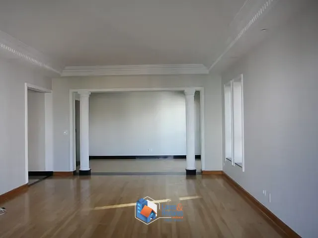Apartamento com 243m² 3 quartos e 3 banheiros, à venda, no bairro Vila Suzana em São Paulo