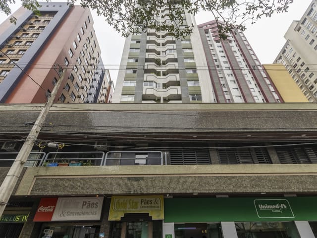 Apartamento 1 quarto e 1 banheiro, para alugar, no bairro CENTRO em Curitiba