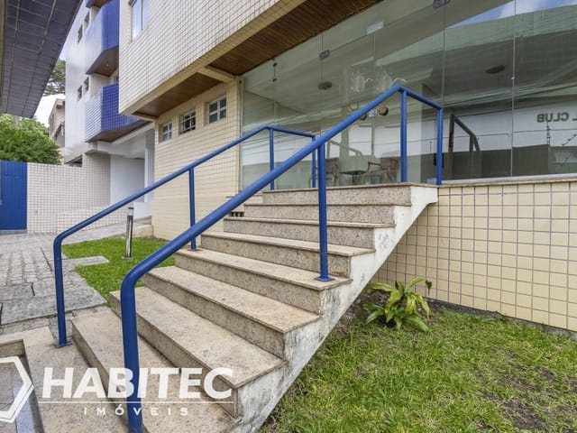 Apartamento 2 quartos e 2 banheiros, para alugar, no bairro Alto da Glória em Curitiba