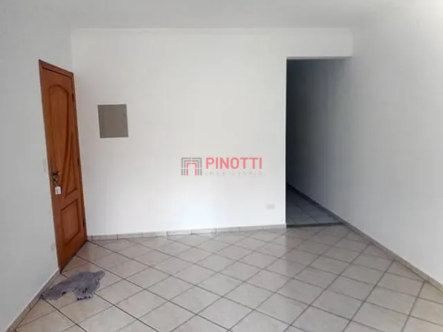 Apartamento 3 quartos e 1 banheiro, à venda ou para alugar, no bairro Vila Valparaíso em Santo André