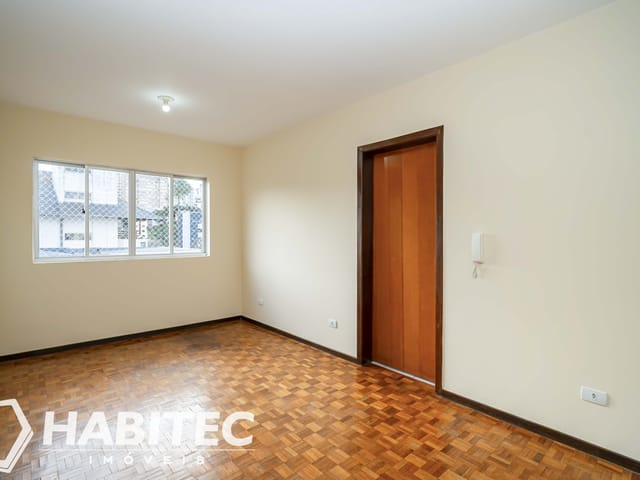 Apartamento 2 quartos e 2 banheiros, para alugar, no bairro Alto da Glória em Curitiba