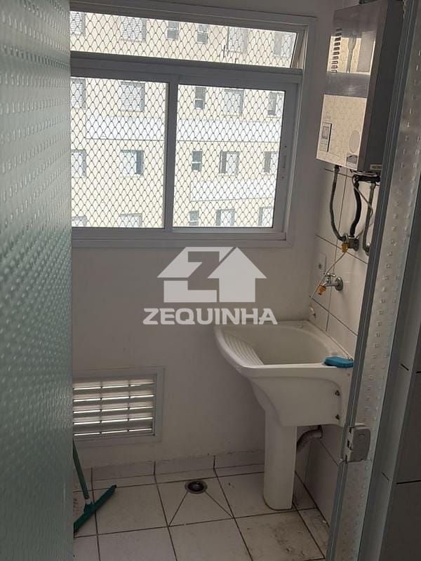 Apartamento à venda com 3 quartos, 74m² - Foto 4