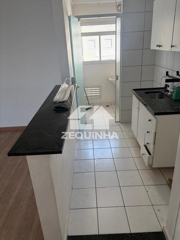 Apartamento à venda com 3 quartos, 74m² - Foto 5