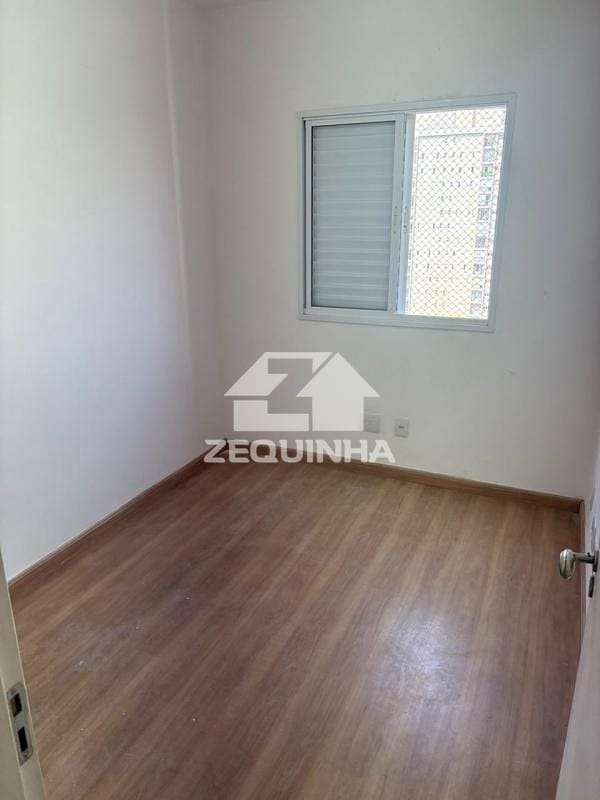 Apartamento à venda com 3 quartos, 74m² - Foto 8