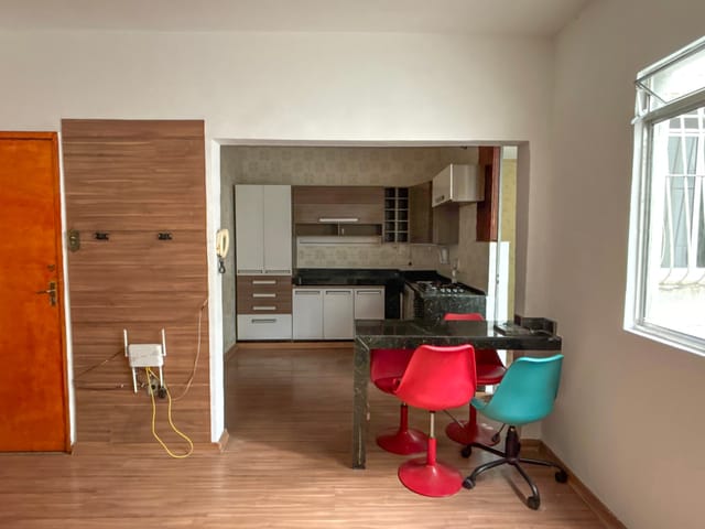 Apartamento 2 quartos e 2 banheiros, à venda, no bairro Paineiras em Juiz de Fora
