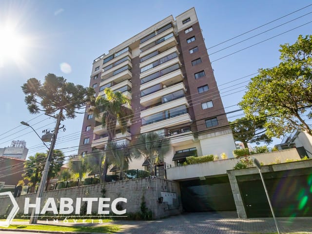 Apartamento 2 quartos e 3 banheiros, para alugar, no bairro Mercês em Curitiba