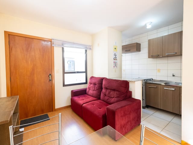 Apartamento com 43m² 1 quarto e 1 banheiro, à venda ou para alugar, no bairro Centro em Pelotas
