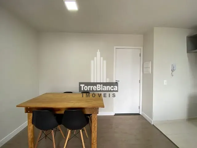 Apartamento com 52m² 2 quartos e 1 banheiro, para alugar, no bairro Uvaranas em Ponta Grossa
