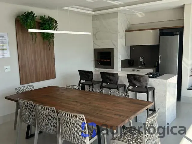 Apartamento com 69m² 2 quartos e 2 banheiros, à venda, no bairro Centro em Balneário Camboriú