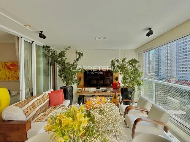 Apartamento com 222m² 3 quartos e 5 banheiros, à venda, no bairro Campo Belo em São Paulo